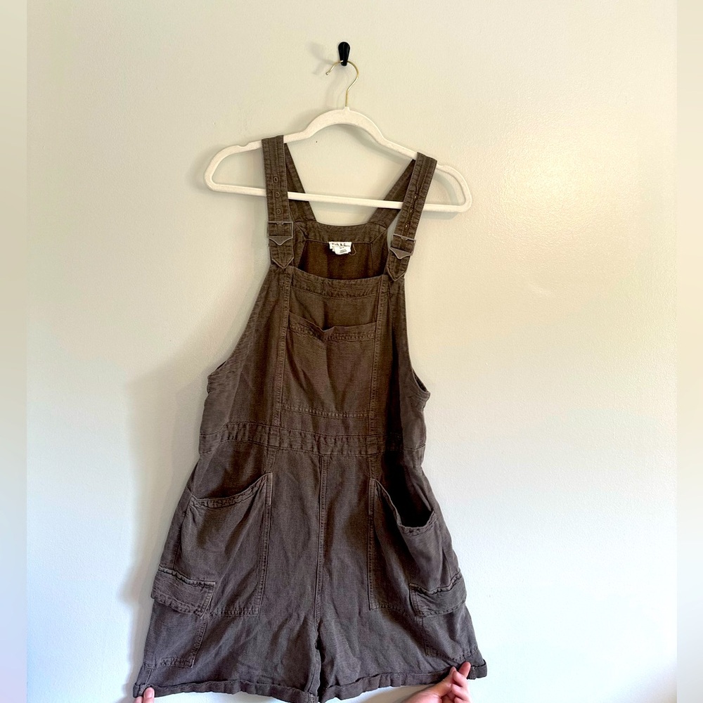 Nicole Miller New York Brown Short Overalls Size M